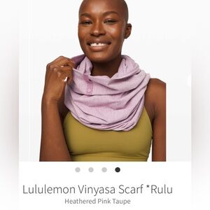 Lululemon Foulard Vinyassa Scarf NWT